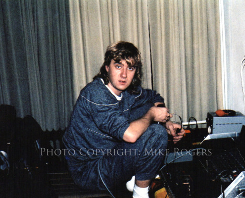 Joe Elliott using Steve Clark's mini studio at Wisseloord Studios