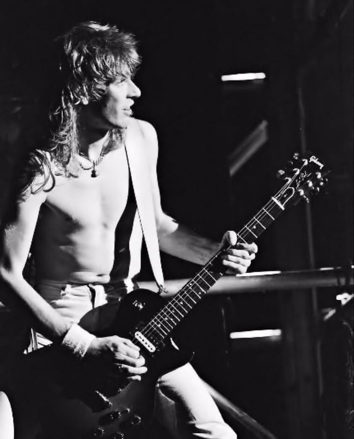 STEVE CLARK GUITAR In Loving Memory